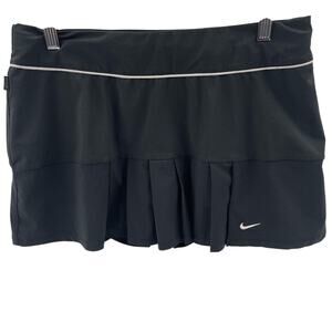 Nike Dri Fit Pleated Black Tennis Prep Pull On Athletic Golf Skort Size Medium